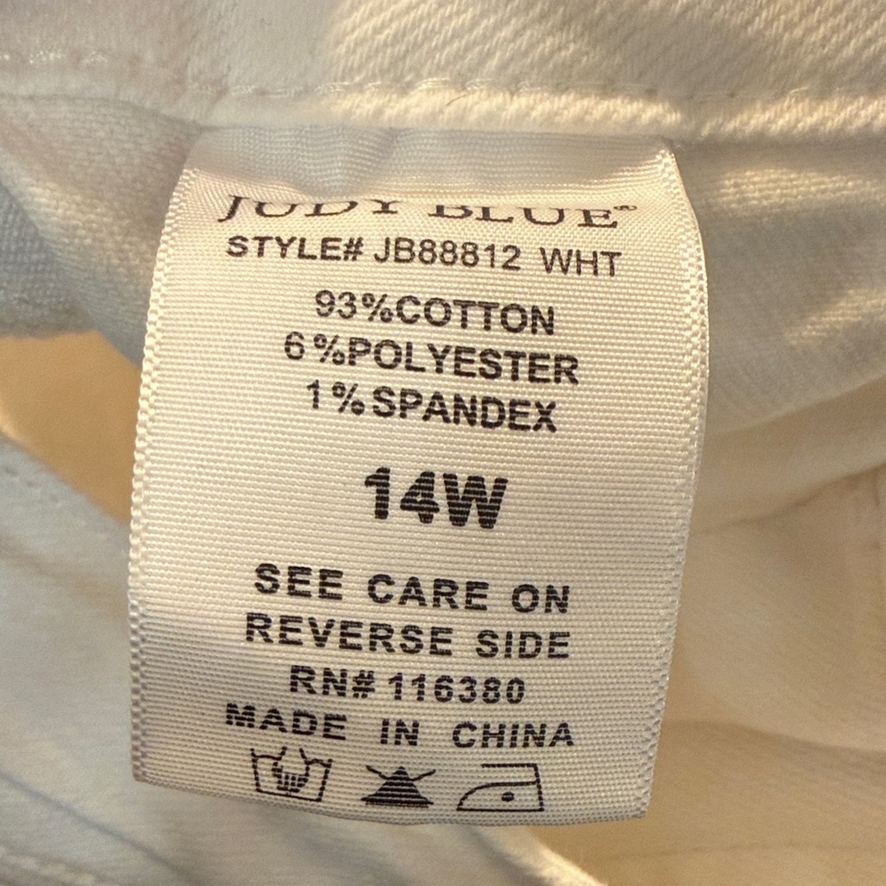 Judy Blue White Women's Jeans - 14W - Picture 3 of 10